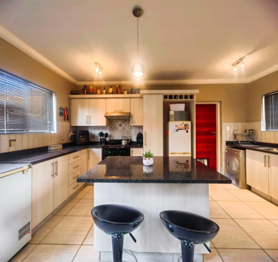 3 Bedroom Property for Sale in Grimbeeck Park North West